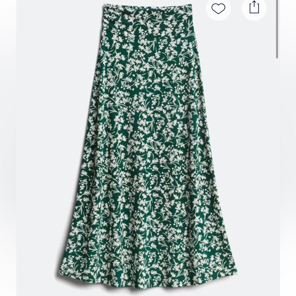 Kaileigh Green and White Floral Knit Maci Skirt Small